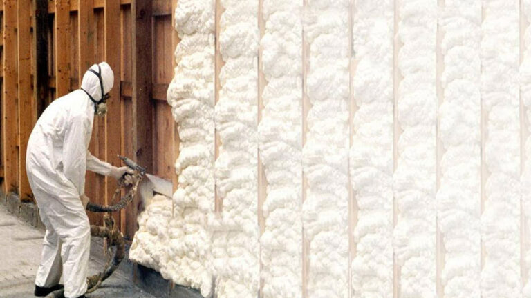 Spray-foam-insulation